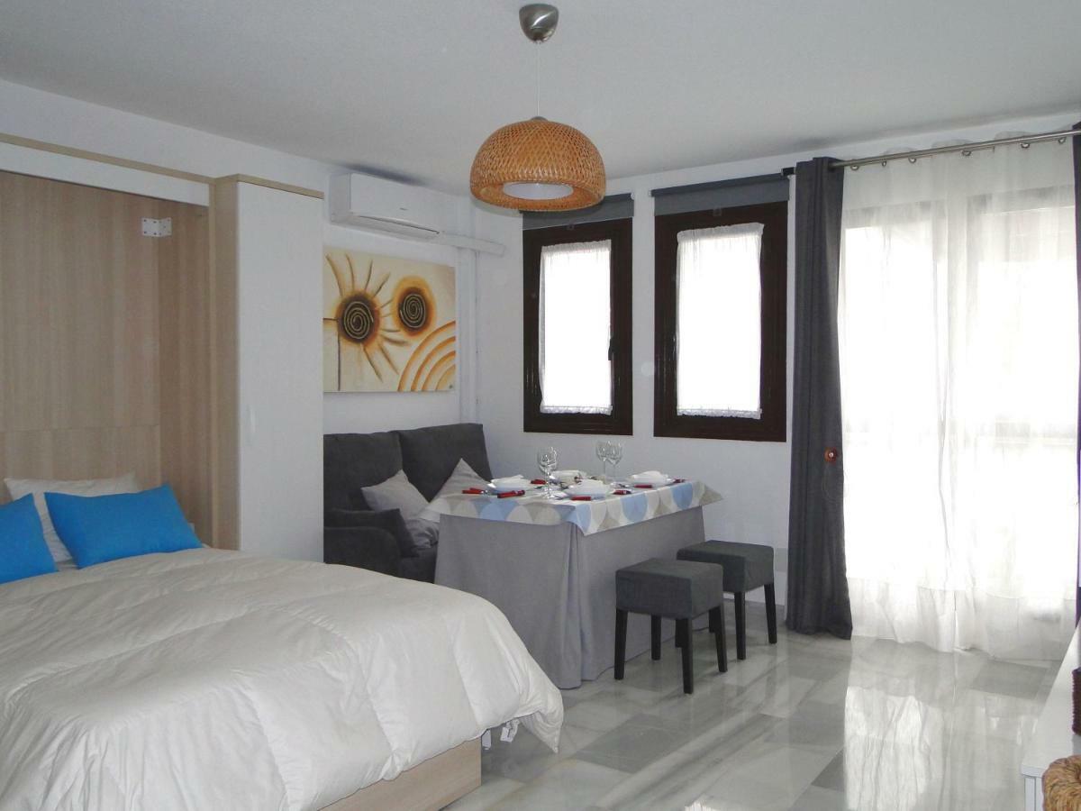 Pueblo Blanco Apartment Benalmadena Bagian luar foto