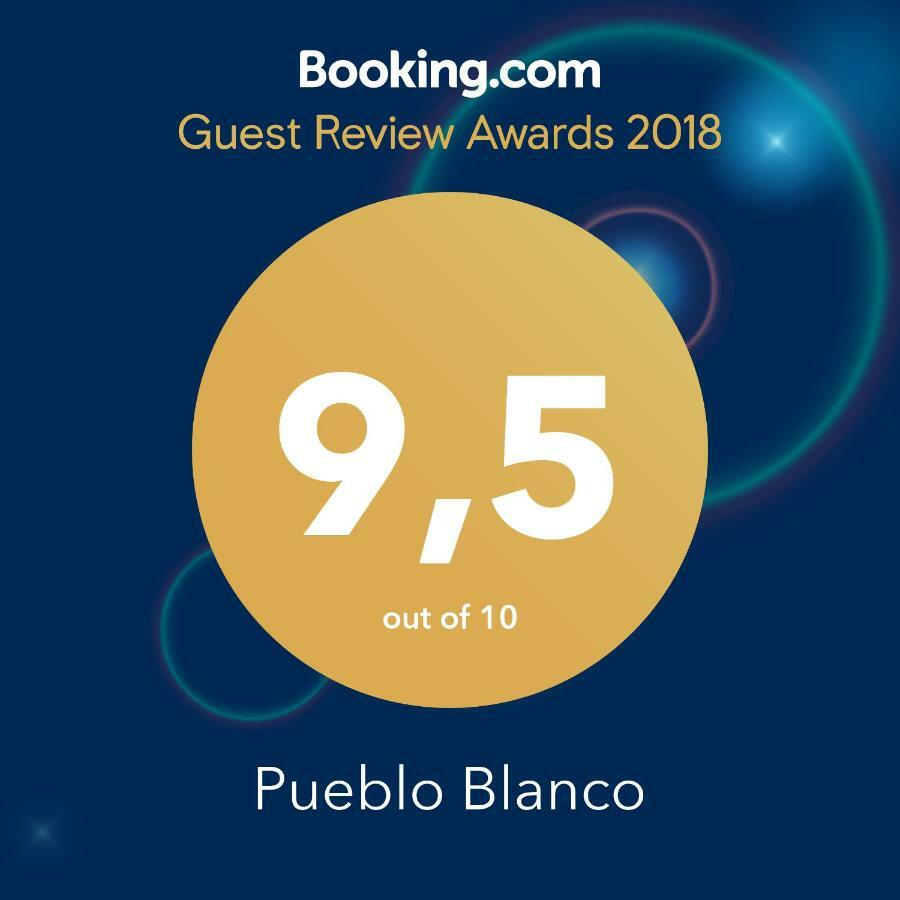 Pueblo Blanco Apartment Benalmadena Bagian luar foto