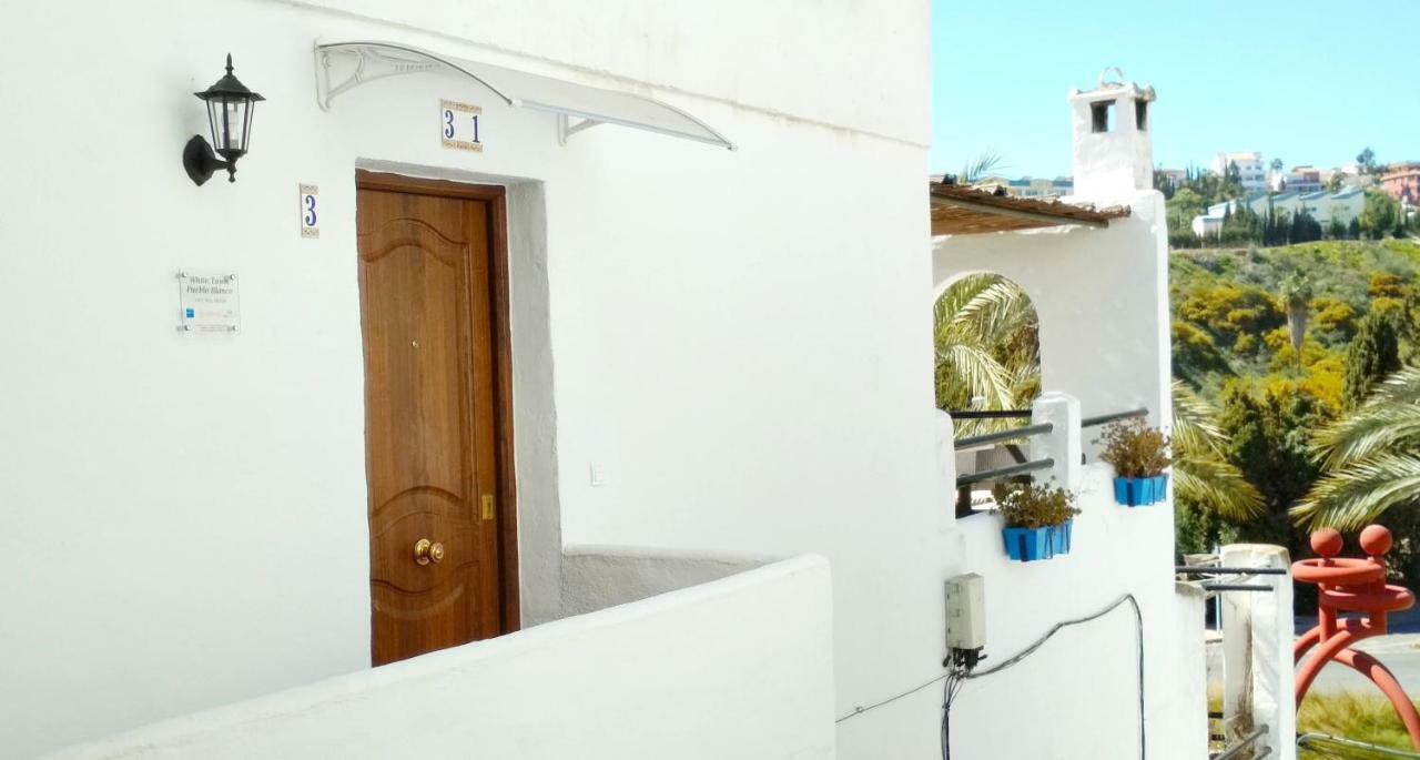 Pueblo Blanco Apartment Benalmadena Bagian luar foto